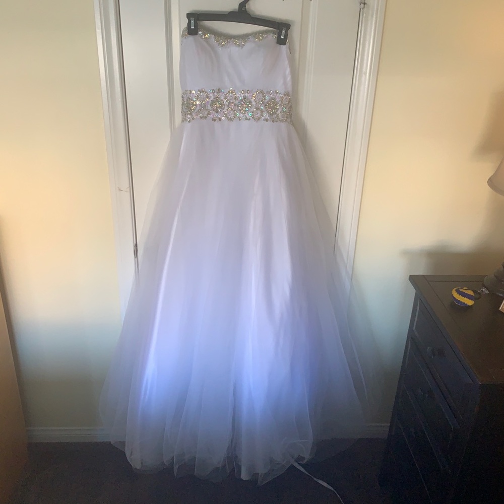 Gorgeous White Strapless Prom or Wedding Dress